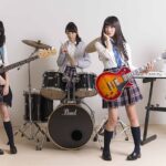【悲報】ガールズバンド、ついに音楽業界から消えてしまう......理由がこちら